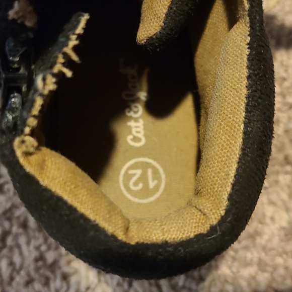 Cat & jack Size 12 black and brown suede shoes - Picture 2 of 4